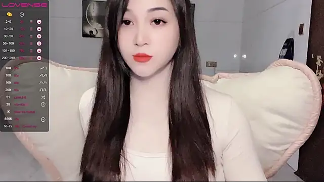 Snapshot of kolll88 chatting on 02/18/25, 04:15 kolll88 online show from 02/18/25, 04:15