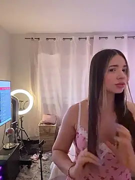 Ashleyjenner  online show from 02/18/26, 12:23