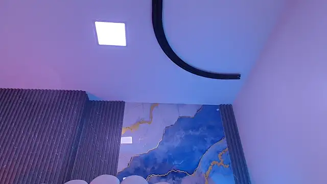 hot dione online show from 03/31/26, 07:14