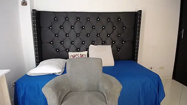 renata salinas 1 online show from 04/14/26, 09:32