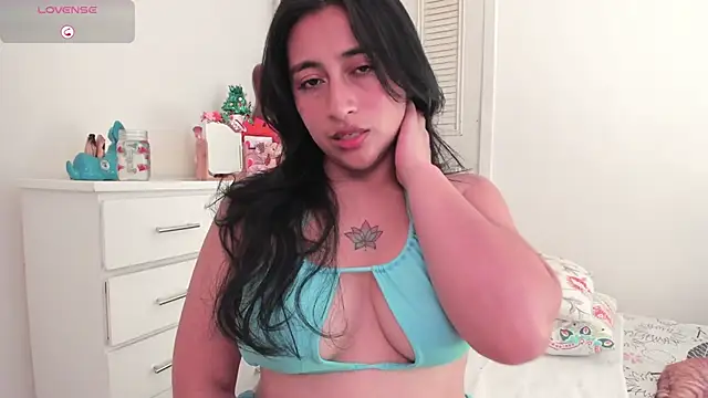 LisaHadwin online show from 12/16/25, 06:46