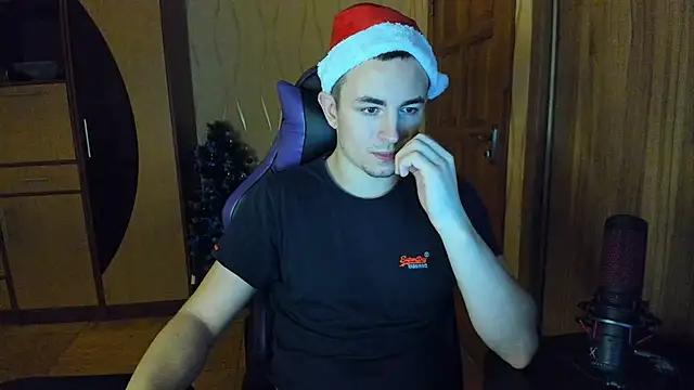 Snapshot of bigmark033 chatting on 12/23/24, 04:50 bigmark033 online show from 12/23/24, 04:50