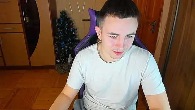 Snapshot of bigmark033 chatting on 02/13/25, 10:23 bigmark033 online show from 02/13/25, 10:23