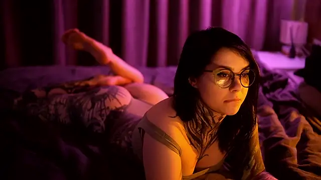 Snapshot of AcidPie chatting on 12/23/24, 03:07 AcidPie online show from 12/23/24, 03:07