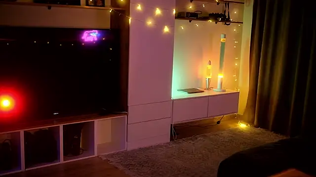 Snapshot of AcidPie chatting on 12/24/24, 11:11 AcidPie online show from 12/24/24, 11:11