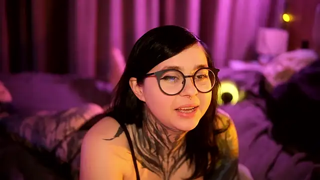 Snapshot of AcidPie chatting on 01/14/25, 02:19 AcidPie online show from 01/14/25, 02:19