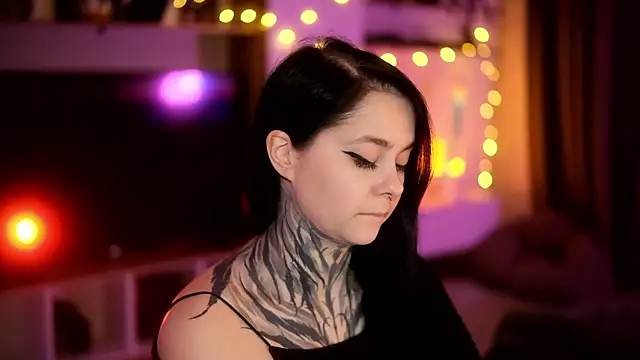 Snapshot of AcidPie chatting on 02/07/25, 06:24 AcidPie online show from 02/07/25, 06:24