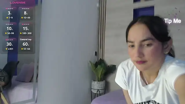 Snapshot of Dakotagloss chatting on 02/27/26, 08:42 Dakotagloss online show from 02/27/26, 08:42