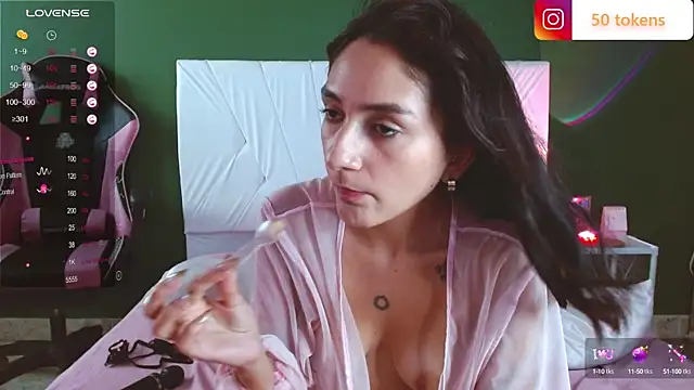 Mei Kelly online show from 03/15/25, 09:27