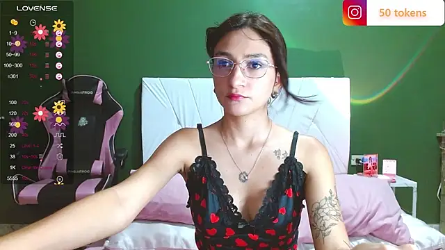 Mei Kelly online show from 03/18/25, 12:27