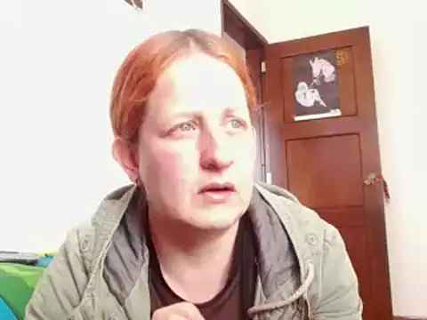 ViioletaMora online show from 11/01/25, 09:28