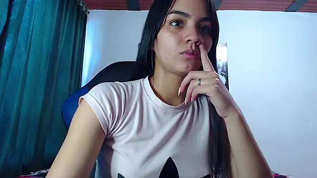 Ariel Zeo1 online show from 02/05/25, 07:10