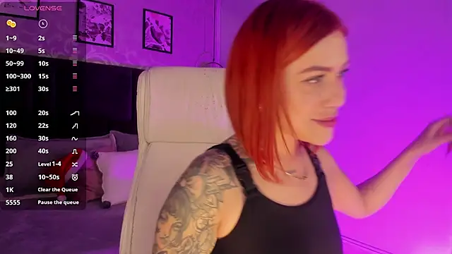 Hannah Borbon online show from 12/18/24, 03:15