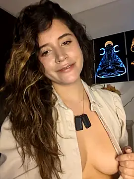 maliciaworld online show from 04/18/26, 07:07