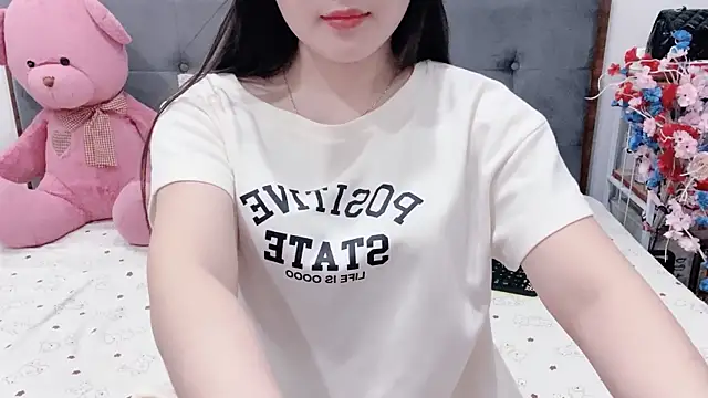 Snapshot of Funikio chatting on 06/07/26, 02:05 Funikio online show from 06/07/26, 02:05