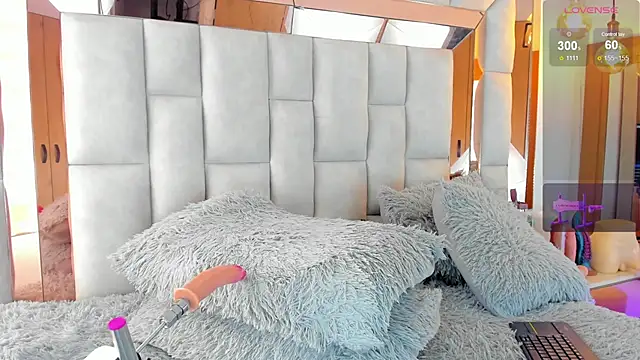 Salomethompson- online show from 03/10/25, 06:45