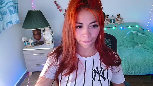 Aylinn diaz online show from 12/22/25, 10:18