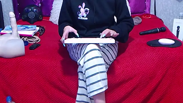 AyshaScott online show from 09/20/25, 01:23