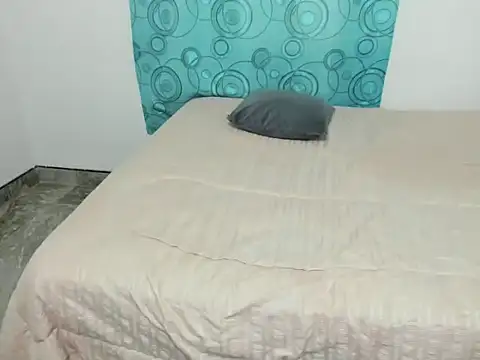 MonicaGarcia  online show from 11/25/25, 09:42