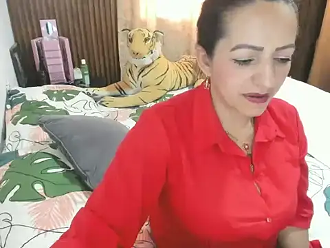 MonicaGarcia  online show from 04/15/26, 09:59