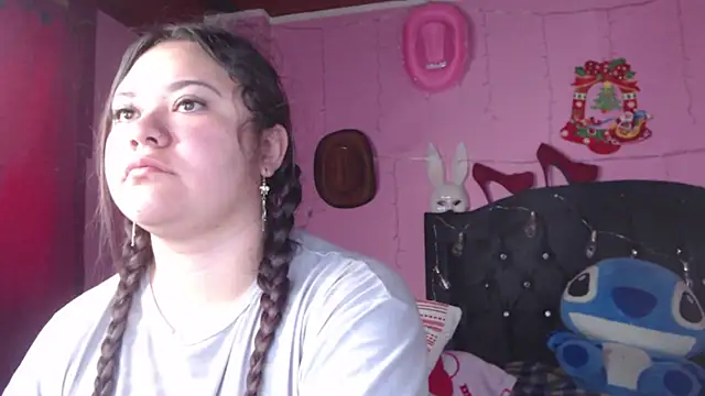 NikkiRous  online show from 02/04/25, 02:10