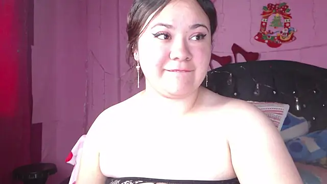 NikkiRous  online show from 02/13/25, 04:07