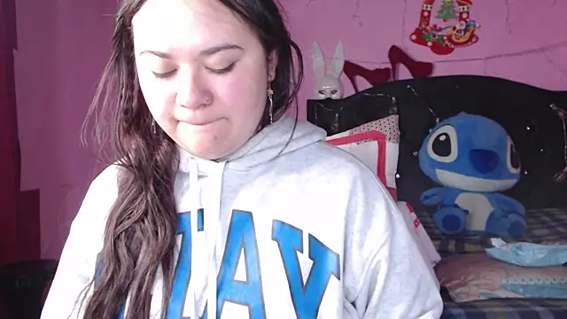 NikkiRous  online show from 02/21/25, 12:39