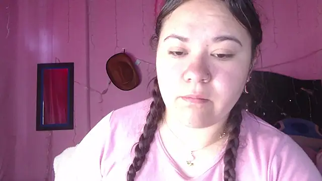 NikkiRous  online show from 09/13/25, 12:16