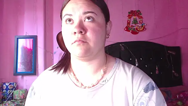 NikkiRous  online show from 12/16/25, 01:16