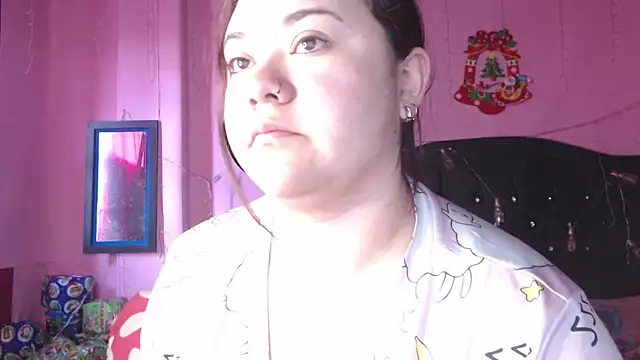 NikkiRous  online show from 12/17/25, 03:40