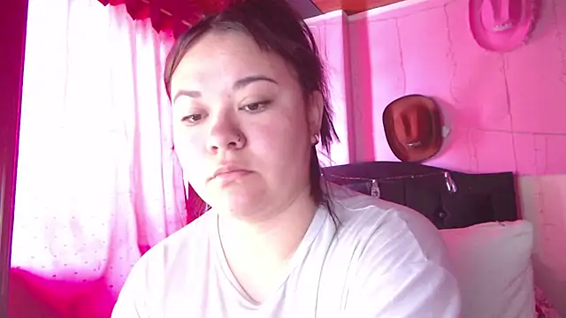 NikkiRous  online show from 02/05/26, 04:44