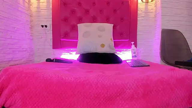 mia 099 online show from 03/15/25, 08:10