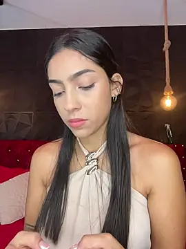 Ema azel online show from 10/18/25, 11:44