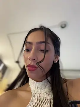 Ema azel online show from 04/10/26, 02:00