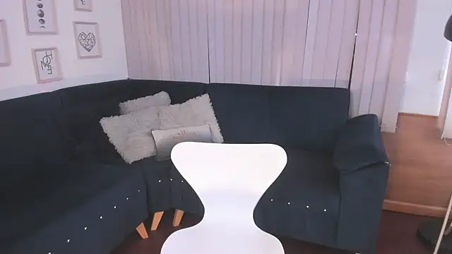 cami cruzz online show from 02/18/25, 08:14