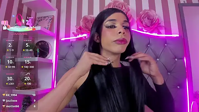 Giorgina Parado online show from 03/10/25, 07:32