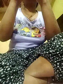 Snapshot of Im_Cute chatting on 02/17/25, 08:36 Im Cute online show from 02/17/25, 08:36