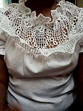 Snapshot of Im_Cute chatting on 03/15/25, 08:37 Im Cute online show from 03/15/25, 08:37