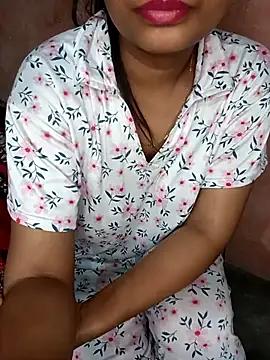 Snapshot of Im_Cute chatting on 10/06/25, 06:38 Im Cute online show from 10/06/25, 06:38