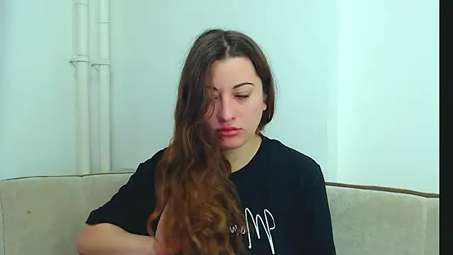 Helen Adams  online show from 12/09/24, 04:34