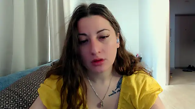 Helen Adams  online show from 05/07/26, 05:35