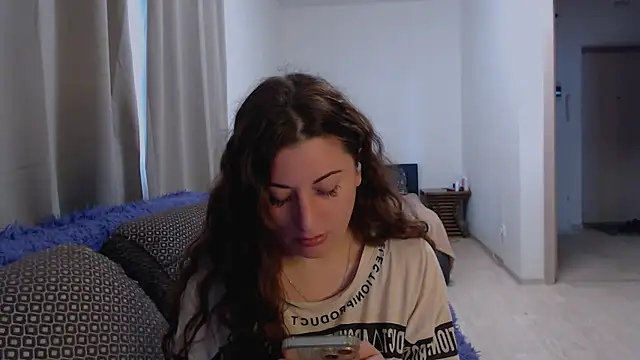 Snapshot of Helen_Adams_ chatting on 07/14/26, 05:45 Helen Adams online show from 07/14/26, 05:45