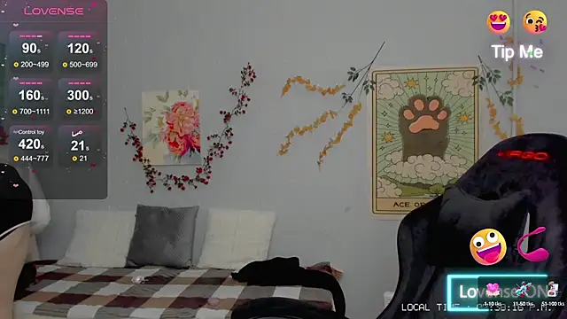 Crystal Chris online show from 09/30/25, 04:34