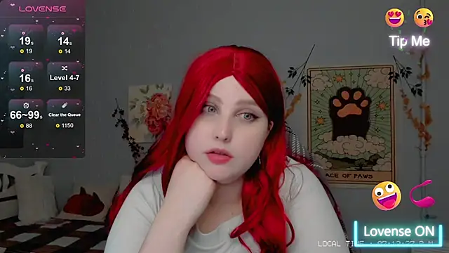 Crystal Chris online show from 10/28/25, 05:04