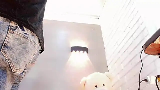 Daniela Pink  online show from 09/22/25, 07:49