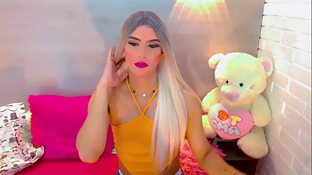 Daniela Pink  online show from 12/02/25, 07:31