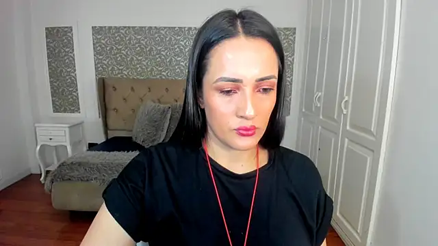 KimWessel  online show from 10/06/25, 08:06