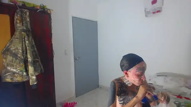 Snapshot of barbara_anal_squirt_ chatting on 05/06/26, 01:03 barbara anal squirt online show from 05/06/26, 01:03