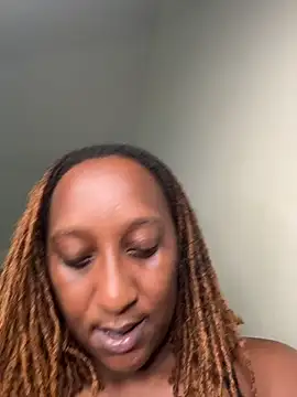 CarlaBeckky online show from 10/20/25, 06:25