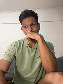 bbchocolate27 online show from 04/07/26, 10:42